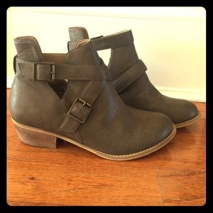 Brown booties with short heel