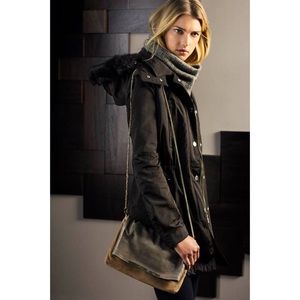 Black Massimo Dutti Parka