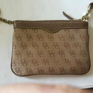 dooney and Bourke wristlet