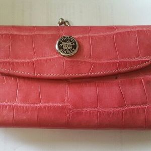 Dooney and Bourke Wallet croco pink