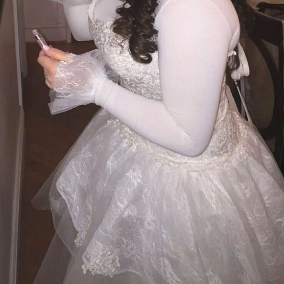 WEDDING/OCCASION GOWN/DRESS ONE DAY SALE - Picture 4 of 6