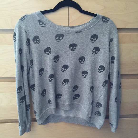 Grey Skull sweater