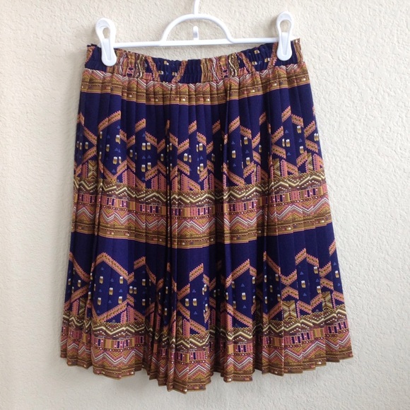 ANTHROPOLOGIE pleated tribal skirt