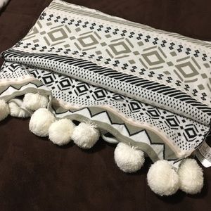 H&M Pom Pom reversible scarf