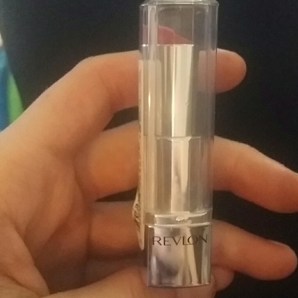 4th of july sale!! Revlon lipstick