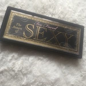 Too Faced- The Return of Sexy Palette