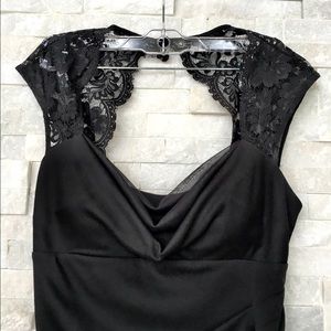 Black Lace detailed dress with scrunch back size6