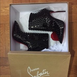Christian louboutin snakilta size 36 OFFER!