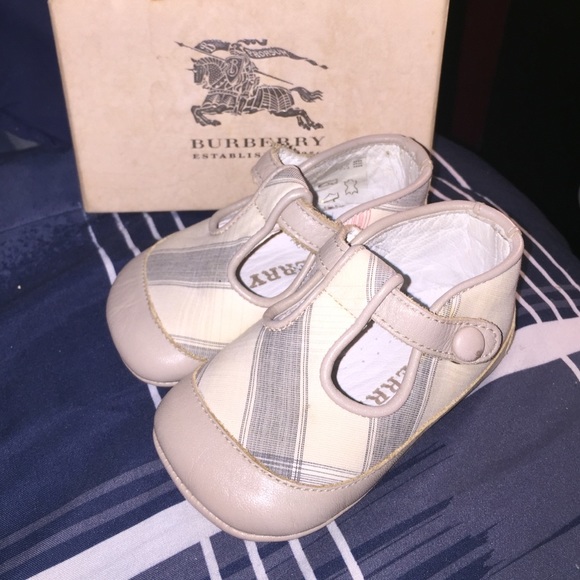 Infant Burberry shoes