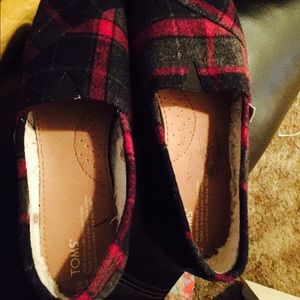 Toms. Pink and black plaid. New. Worn once