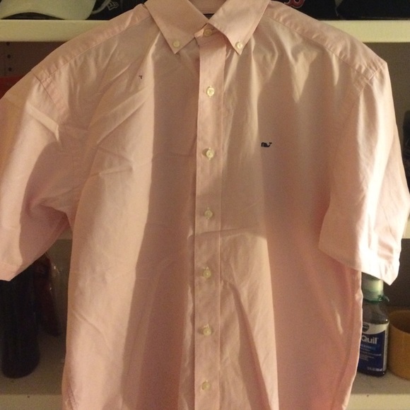 Medium Men Vineyard Vines button up