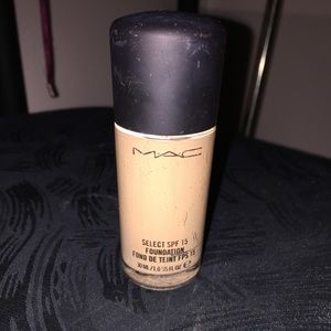 3 Mac foundations & 1 cream color base BUNDLE