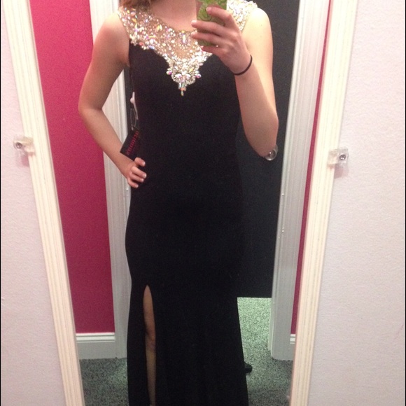 Dresses & Skirts - Prom dress