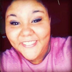 Meet your Posher, Kenisha