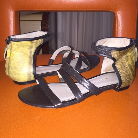 Sandals - Picture 2 of 3