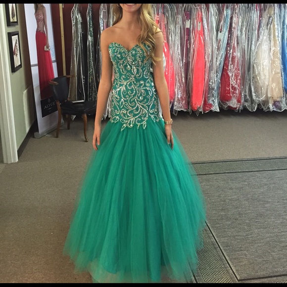2015 Emerald Green Bustier style MacDuggal Dress