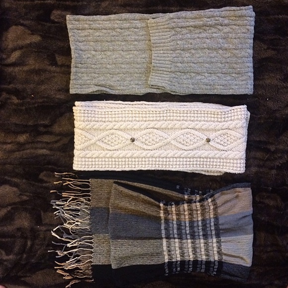 PINK Victoria's Secret Accessories - Scarf bundle