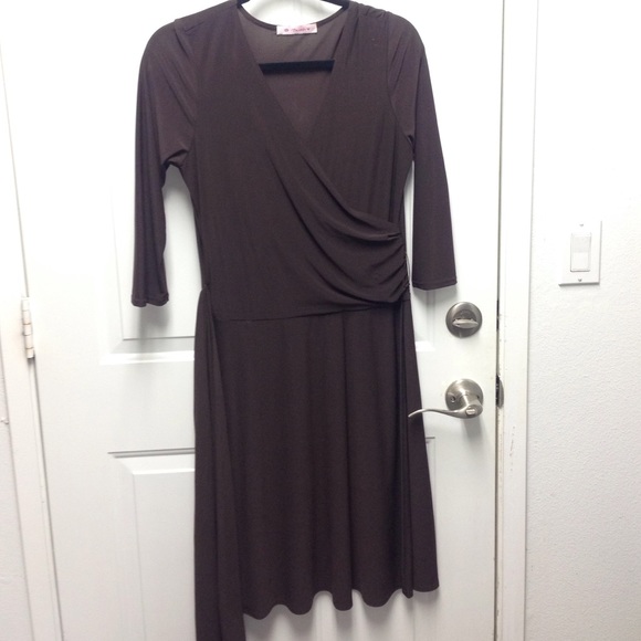 Elegant Women's brown dress