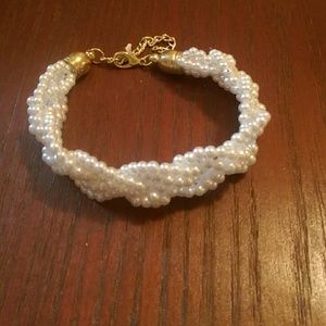 Pearl bracelet