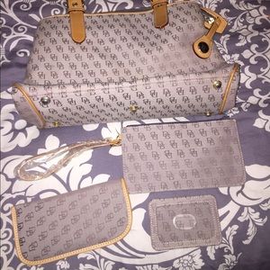 Authentic dooney and Burke purse adjustable straps