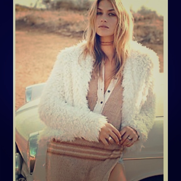 Free People Jackets & Blazers - Free People faux fur jacket