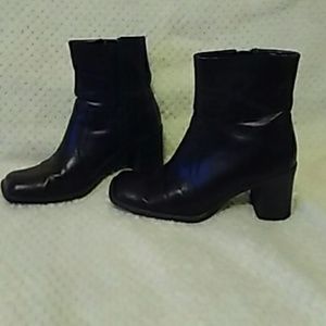 Women's ankle boots