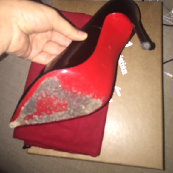 Christain Louboutin So Kate's - Picture 2 of 2