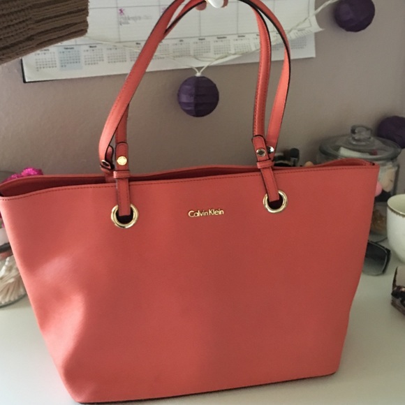 Calvin Klein Handbags - Calvin Klein handbag