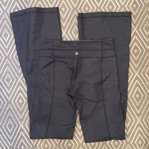 Lululemon yoga pants