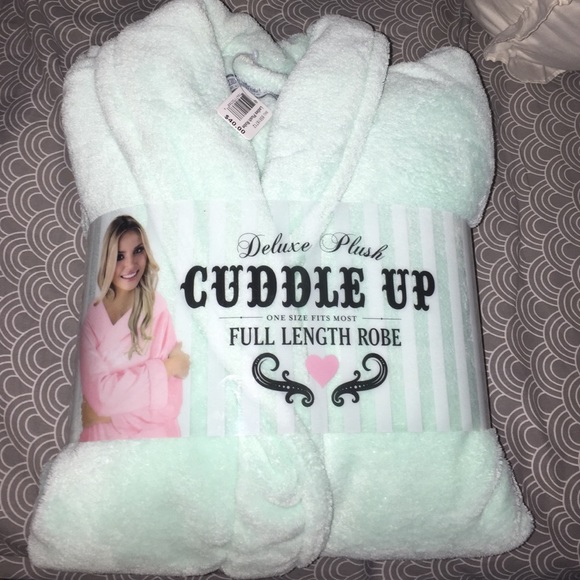 Deluxe Plush Robe
