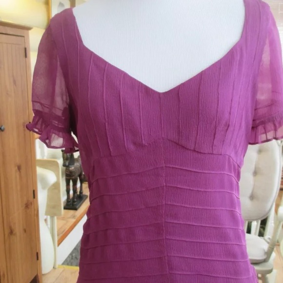 Ann Taylor Size 2 Grape shear, lined blouse