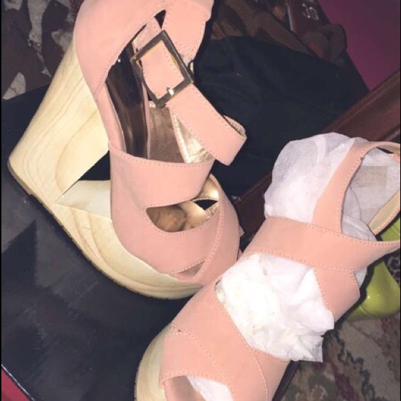 Pink wedges