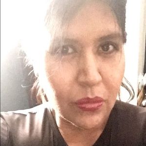 Meet your Posher, Yolanda