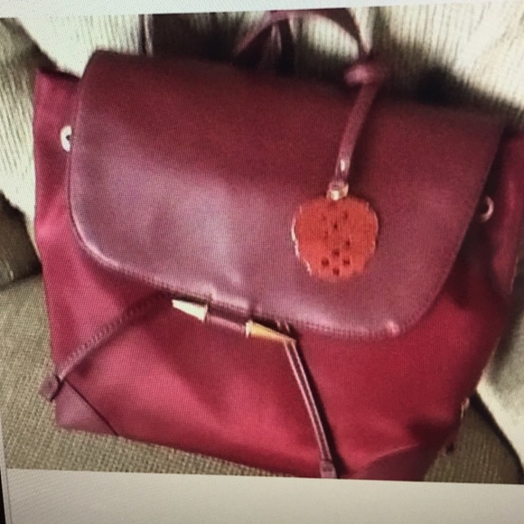 Vince Camuto Gia nylon leather burgundy NWT