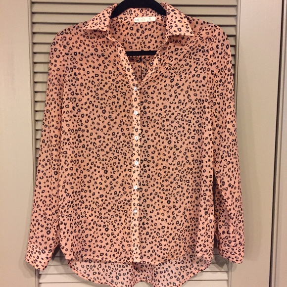 Long sleeve, silk button down