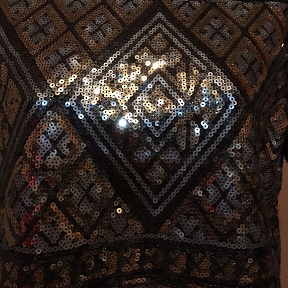 Sequin Top. - Picture 4 of 4