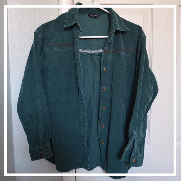 Dark Green Corduroy  Button Up 🇳🇫