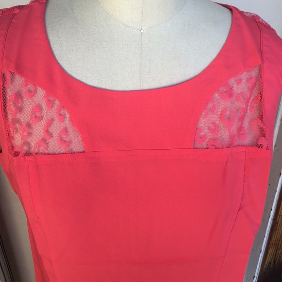 Coral Casual Classic Style Blouse! - Picture 4 of 5