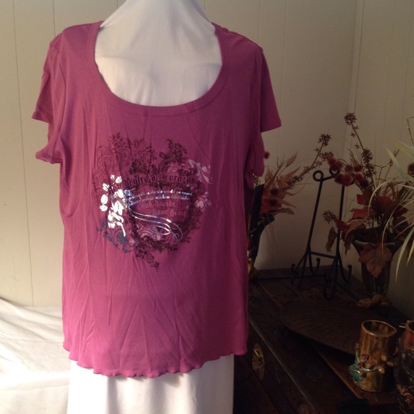 Tee shirt