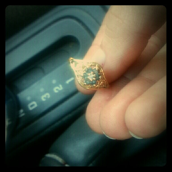A gorgeous gold ring