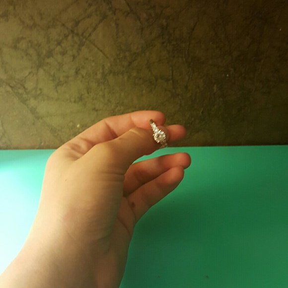 Sterling silver ring - Picture 2 of 4