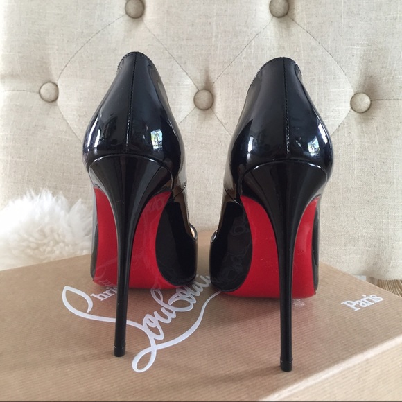 Christian Louboutin Shoes - 💋Christian Louboutins (SO KATE) 💋