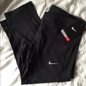 (New) Nike cropped leggings