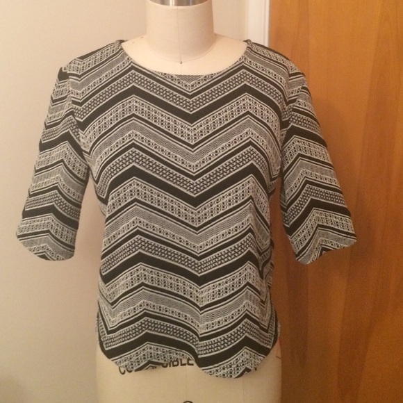 Black and white knit top