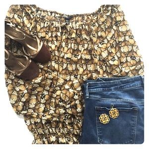 FINAL SALE | H&M Black and gold peasant blouse