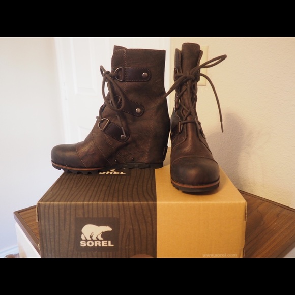 Sorel Joan of Arctic Wedge Booties/Boots