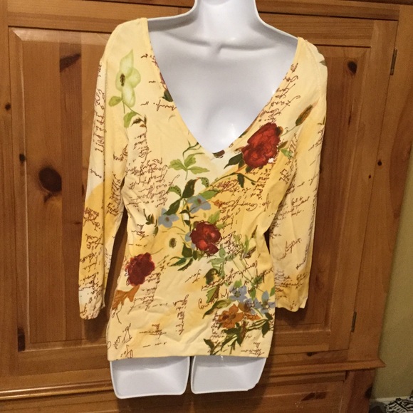 Beautiful French inspired top with sequins - Picture 3 of 4