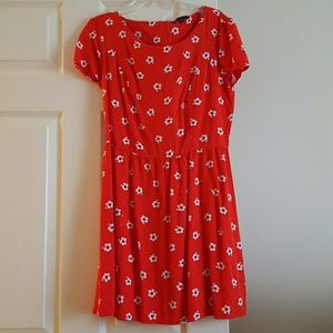 *Must sell* GAP Red short sleeved floral dress
