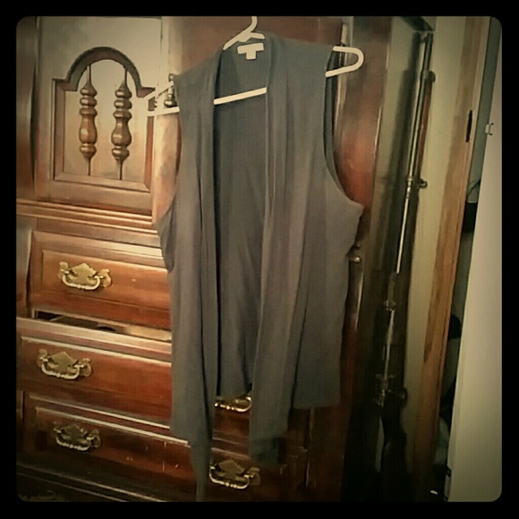 AE Open Flowy Vest
