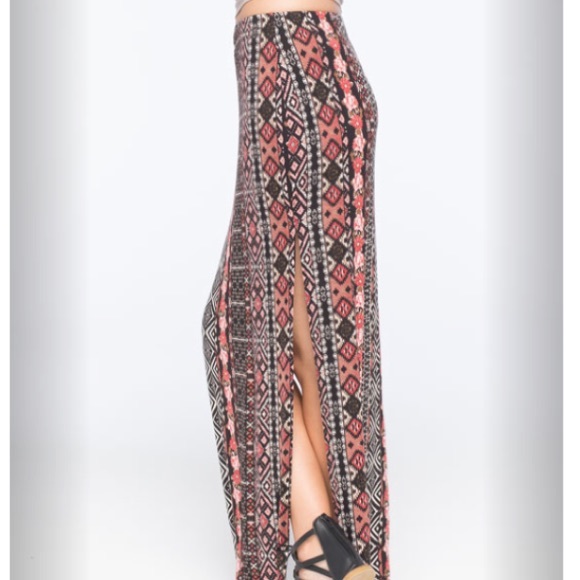 SALE❤️NWT⭐️DOUBLE SLIT MAXI SKIRT - Picture 2 of 2